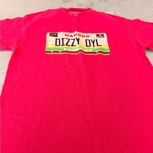 Dizzy DYL Pink Graphic T-Shirt, adult medium, EUC